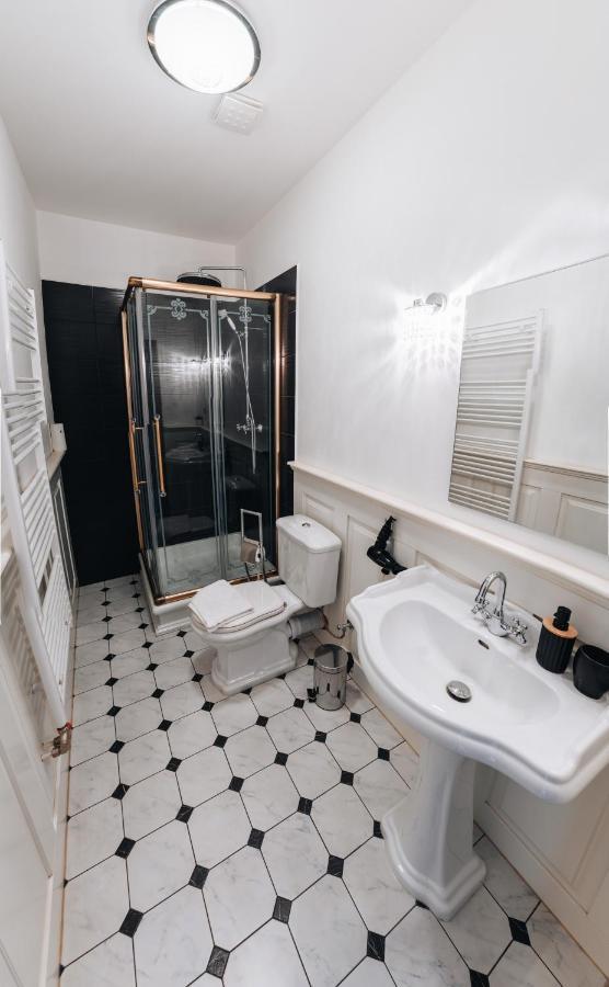 Hotel Kastely Grof Zichy Haniska Esterno foto