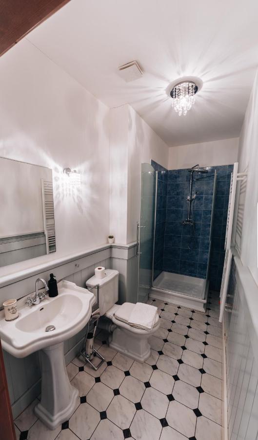 Hotel Kastely Grof Zichy Haniska Esterno foto