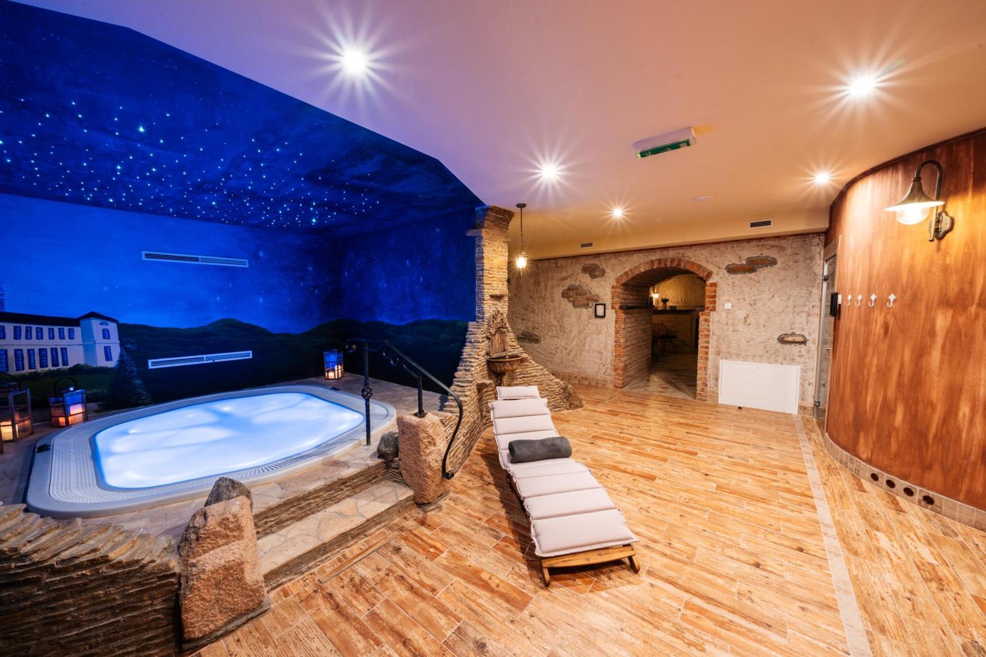 Hotel Kastely Grof Zichy Haniska Esterno foto